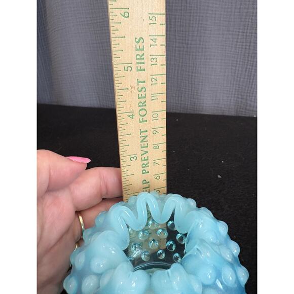 Rare Vintage Fenton Hobnail Blue Bud Vase - Picture 4 of 5